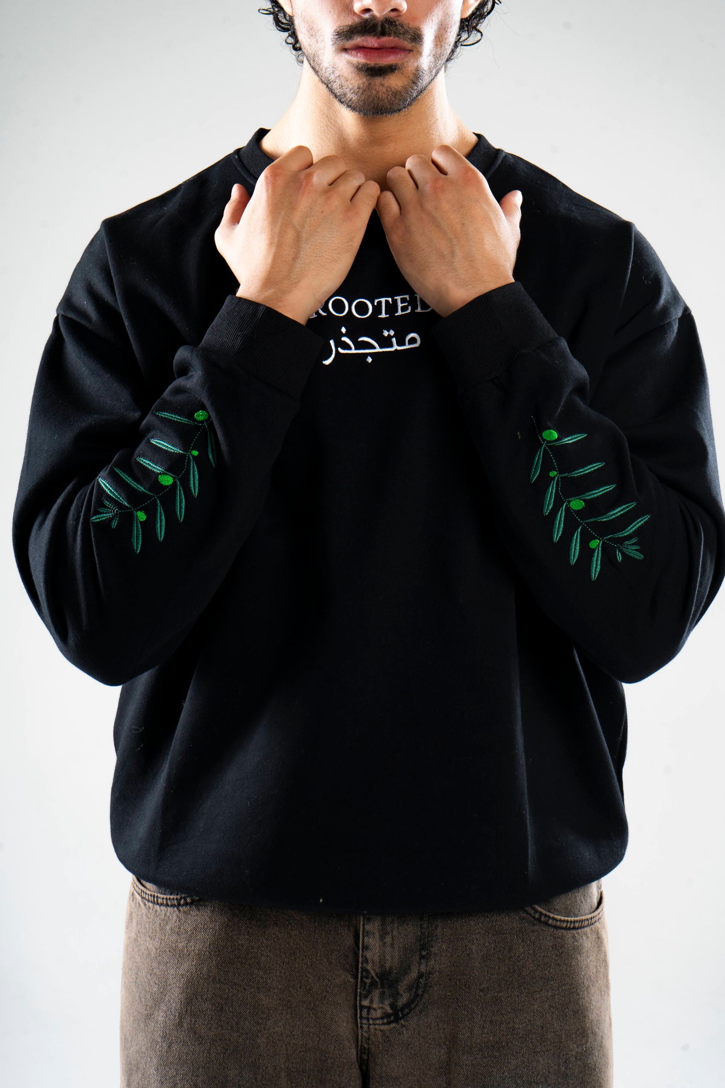 ROOTED CREWNECK// BLACK