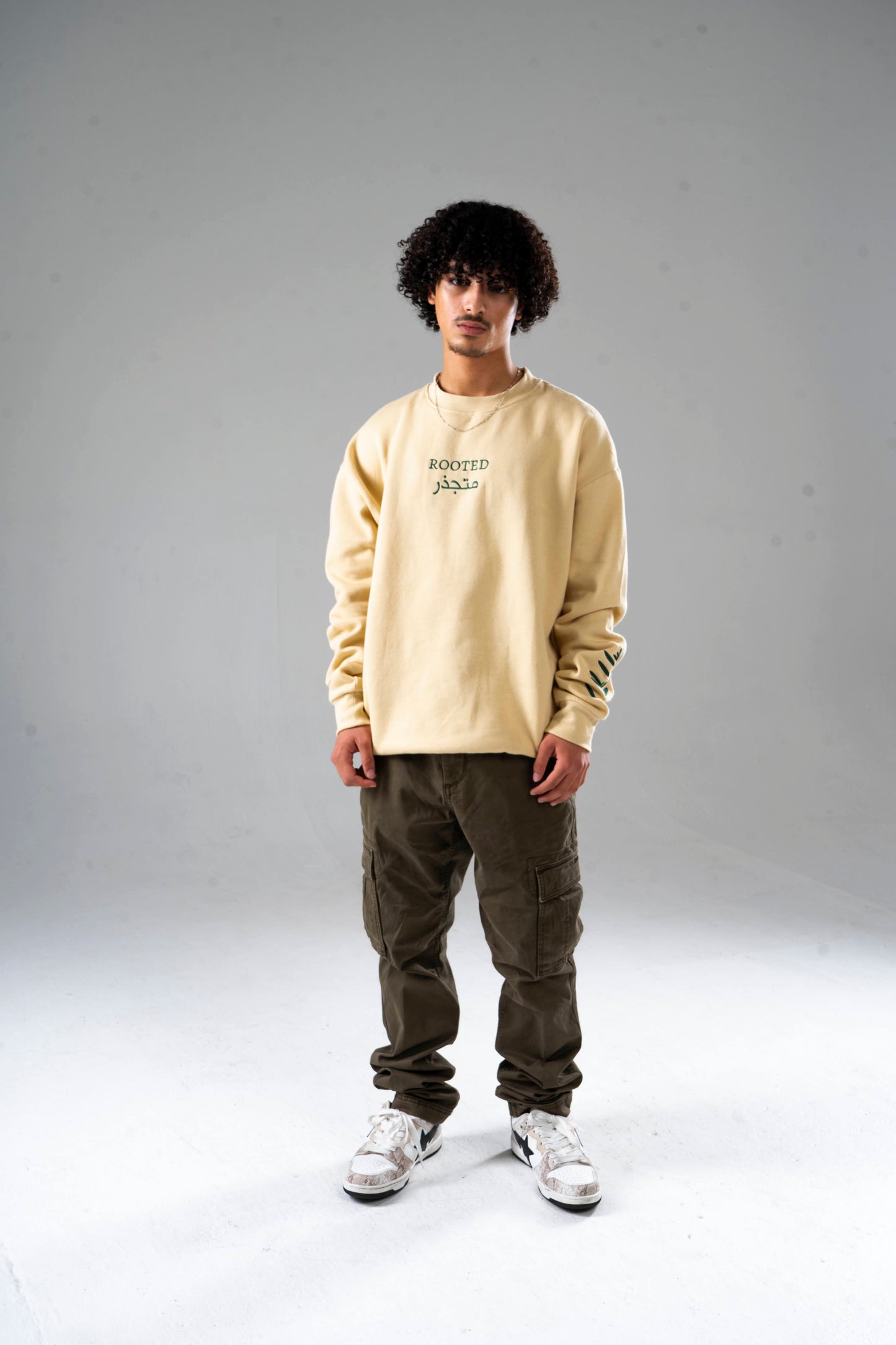 ROOTED CREWNECK// PALE SAND