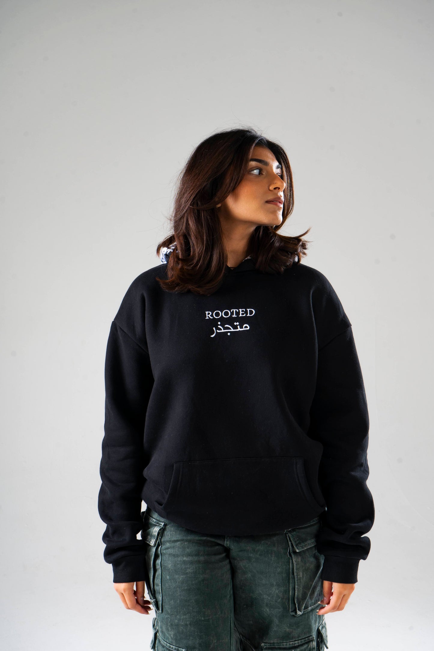 ROOTED HOODIE//BLACK